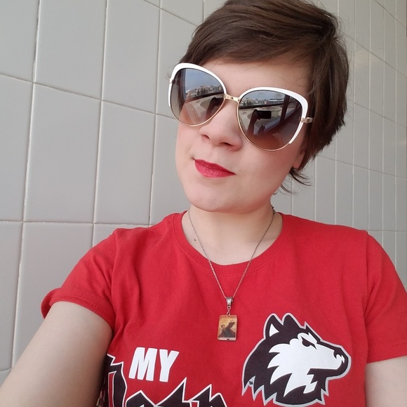 Meet your Posher, Emma - Picture 4 of 5